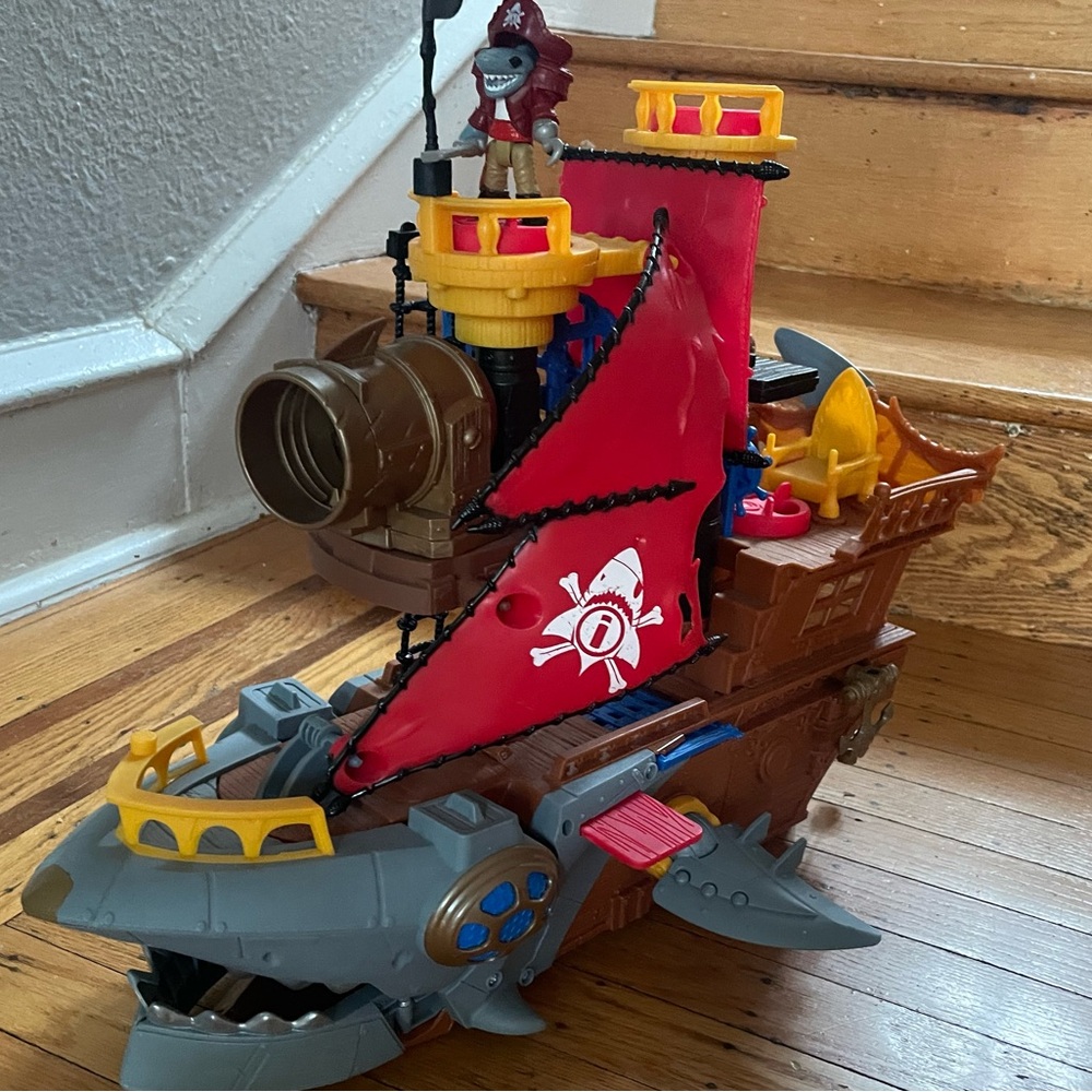 Fisher Price Imaginext Shark Bite Pirate Ship Playset with accessories